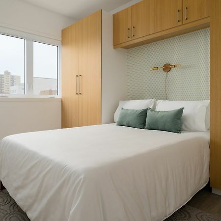 Spacious 1Br In Quartier Des Spectacles By Sonder Apartamento Montréal Exterior foto